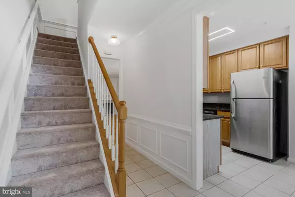 Falls Church, VA 22043,7028 FALLS REACH DR