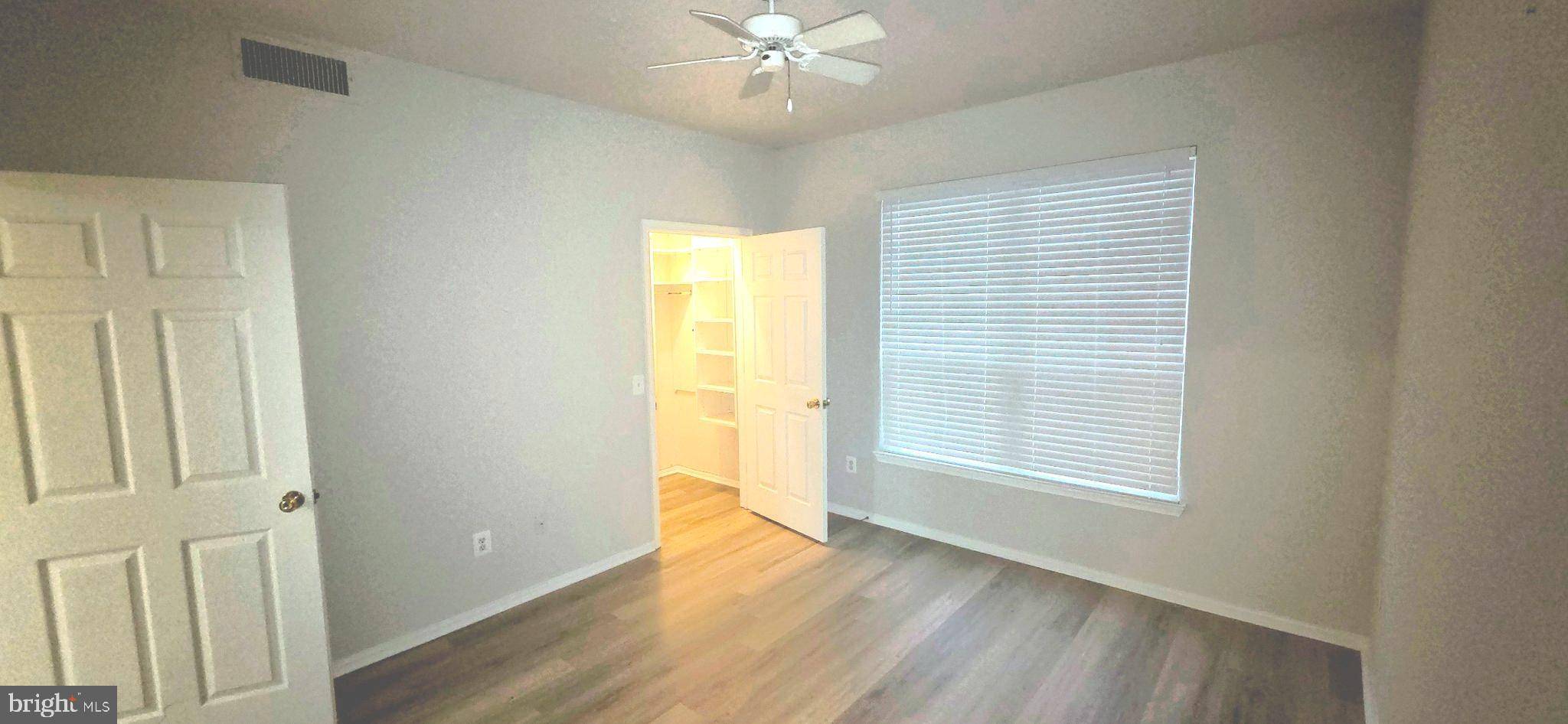 Mclean, VA 22102,1580 SPRING GATE DR #4111