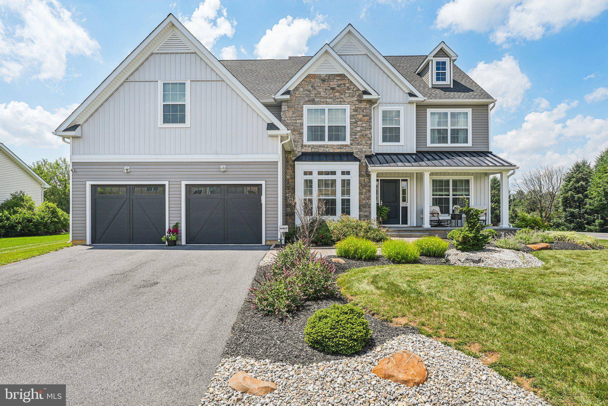 3334 COVENTRY DR, Macungie, PA 18062