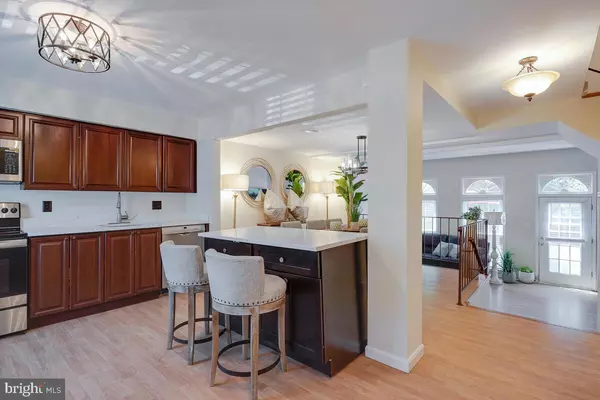 Alexandria, VA 22306,2604 WINDBREAK DR