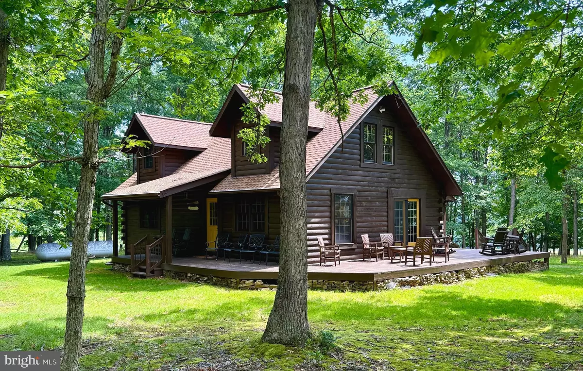 Maysville, WV 26833,230 POLAR BEAR RD