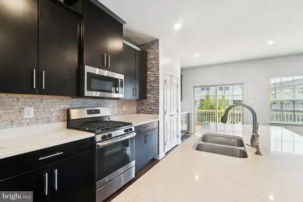 Hanover, MD 21076,2932 HEBRON LN