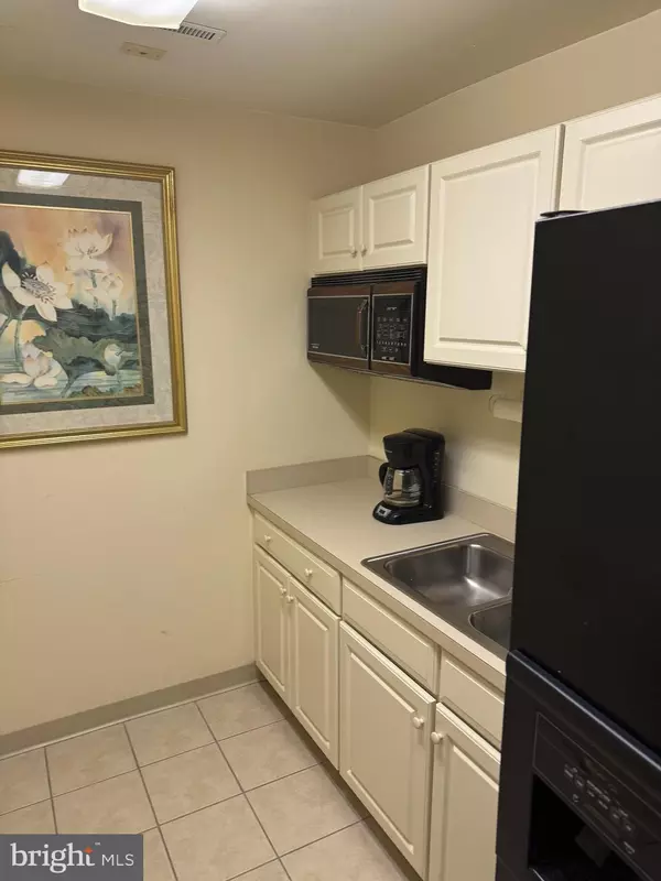 Wilmington, DE 19808,5181 W WOODMILL DR #A004