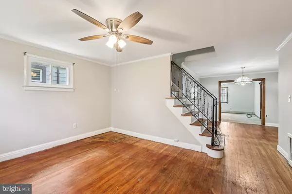 Clifton, NJ 07012,667 ALLWOOD RD