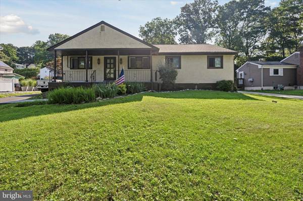 647 GLENDALE RD, Havertown, PA 19083