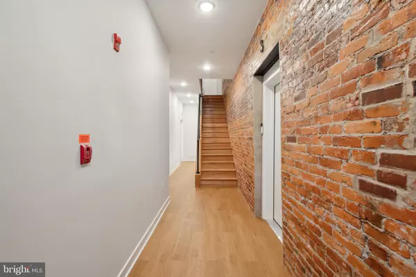 Philadelphia, PA 19104,4145 W GIRARD AVE #12