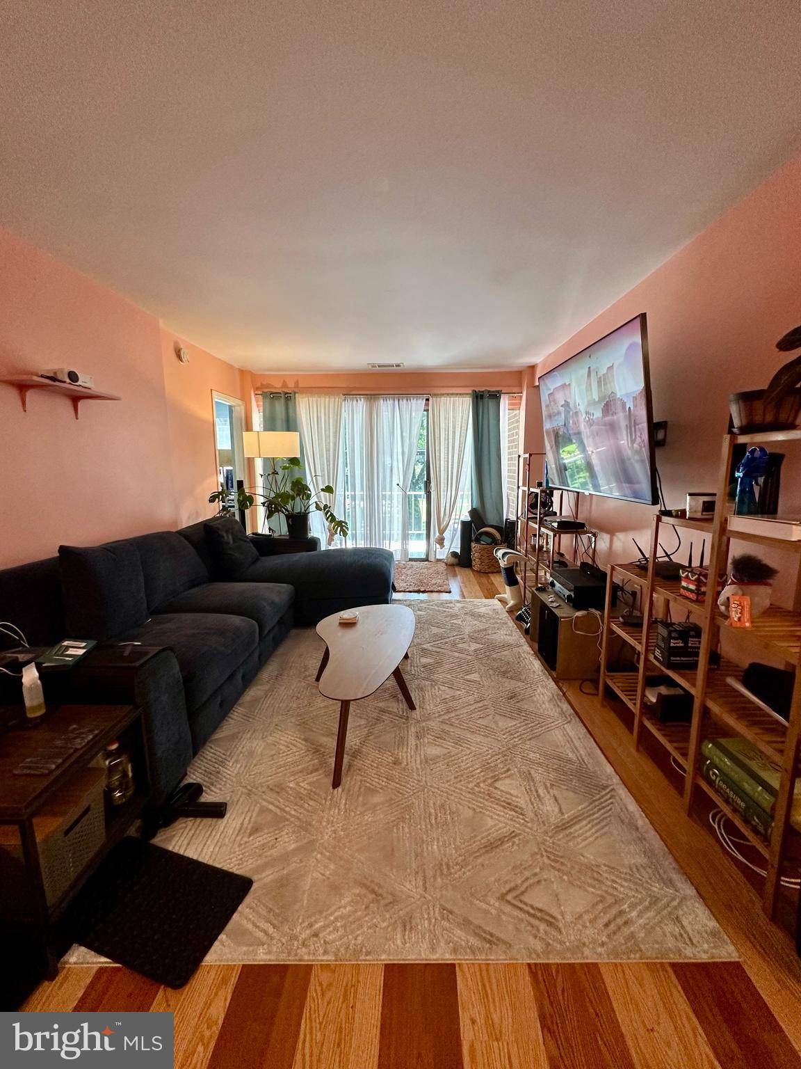 Gaithersburg, MD 20877,426 GIRARD ST #164