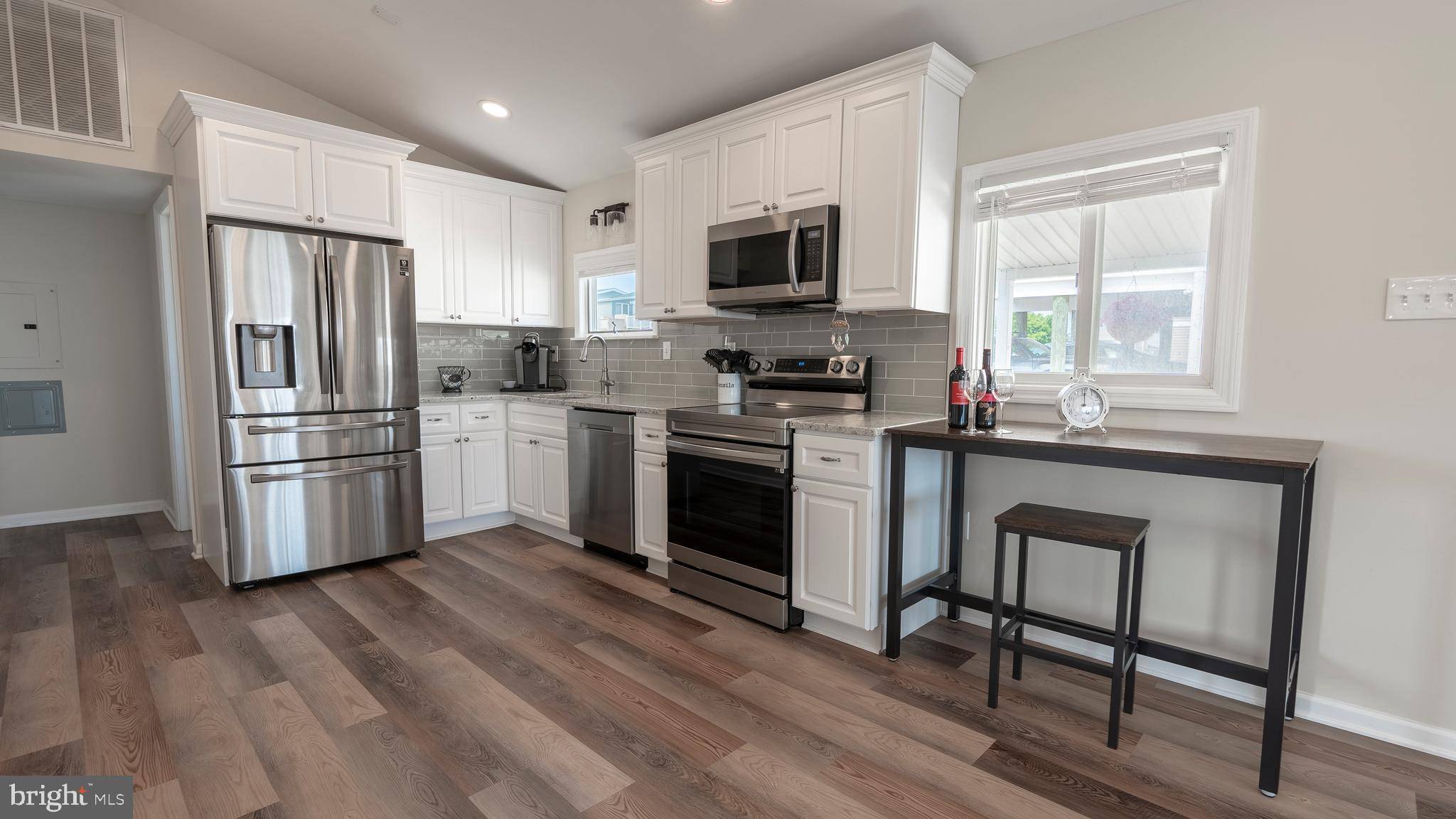 Little Egg Harbor Twp, NJ 08087,8 W RARITAN DR