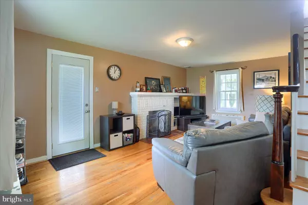 Harrisburg, PA 17109,3819 LOCUST LN