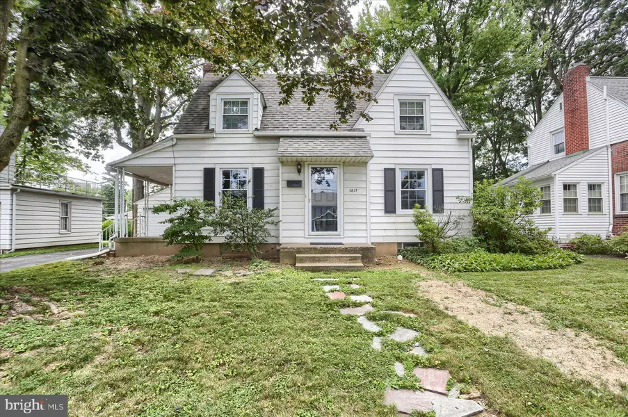 3819 LOCUST LN, Harrisburg, PA 17109