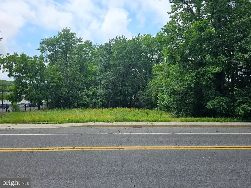 1249 WALKER RD, Dover, DE 19904
