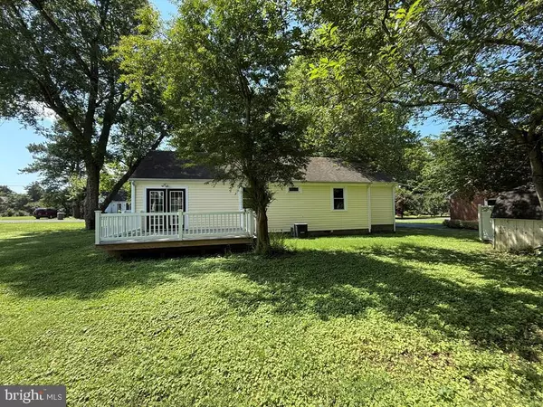 Kilmarnock, VA 22482,36 ROSENEATH AVE
