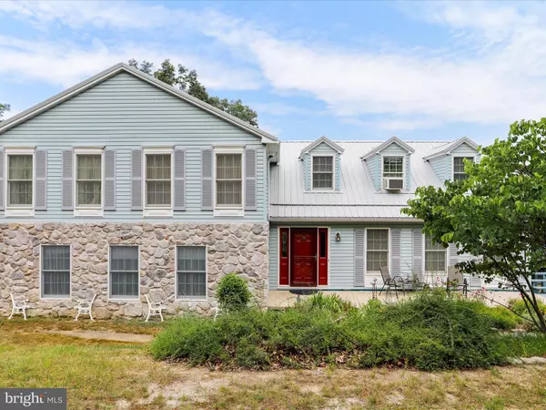 Burlington, WV 26710,395 OAK PARK RD