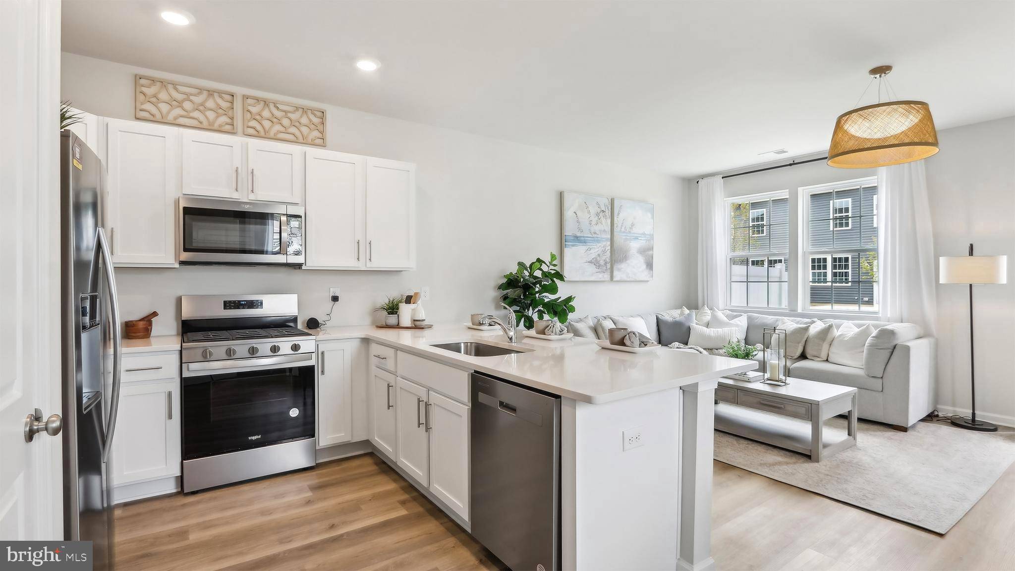 Egg Harbor Township, NJ 08234,239 HERMOSA DR