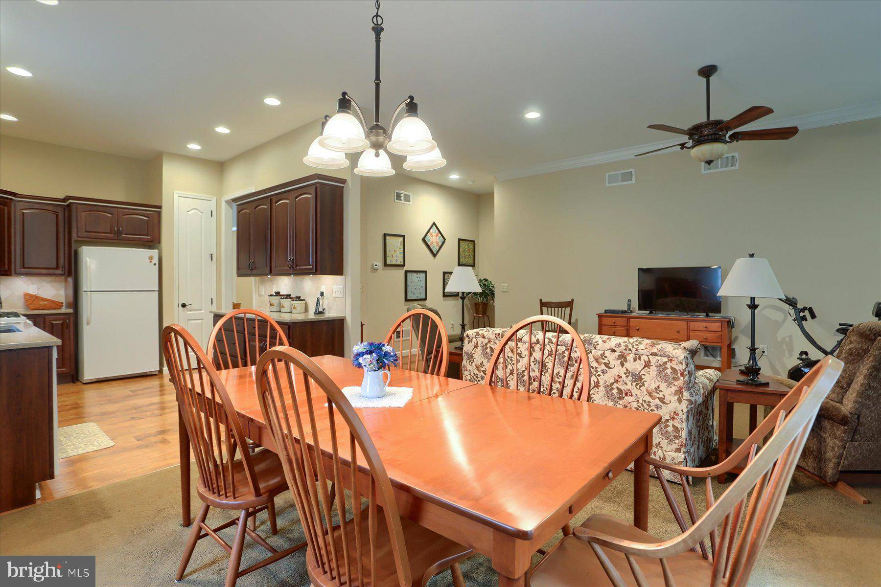 Mechanicsburg, PA 17050,226 CARMELLA DR