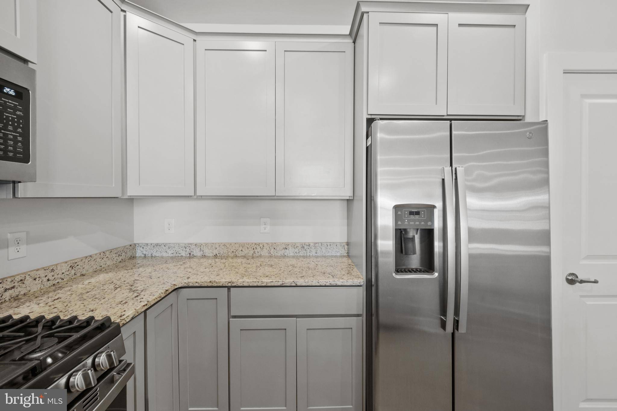 Bensalem, PA 19020,114B KING ST