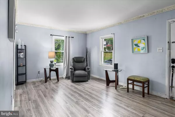 Hyattsville, MD 20784,4206 74TH PL