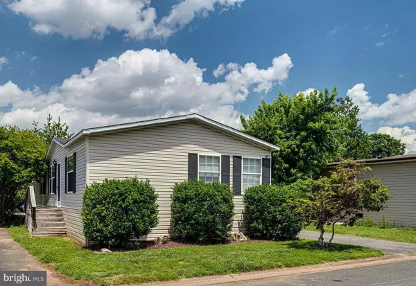 4258 AIRLINE PKWY, Chantilly, VA 20151