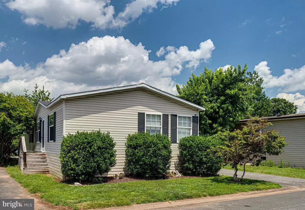 Chantilly, VA 20151,4258 AIRLINE PKWY