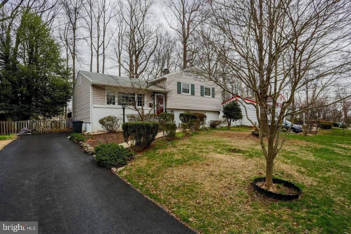 Vienna, VA 22180,907 COTTAGE ST SW