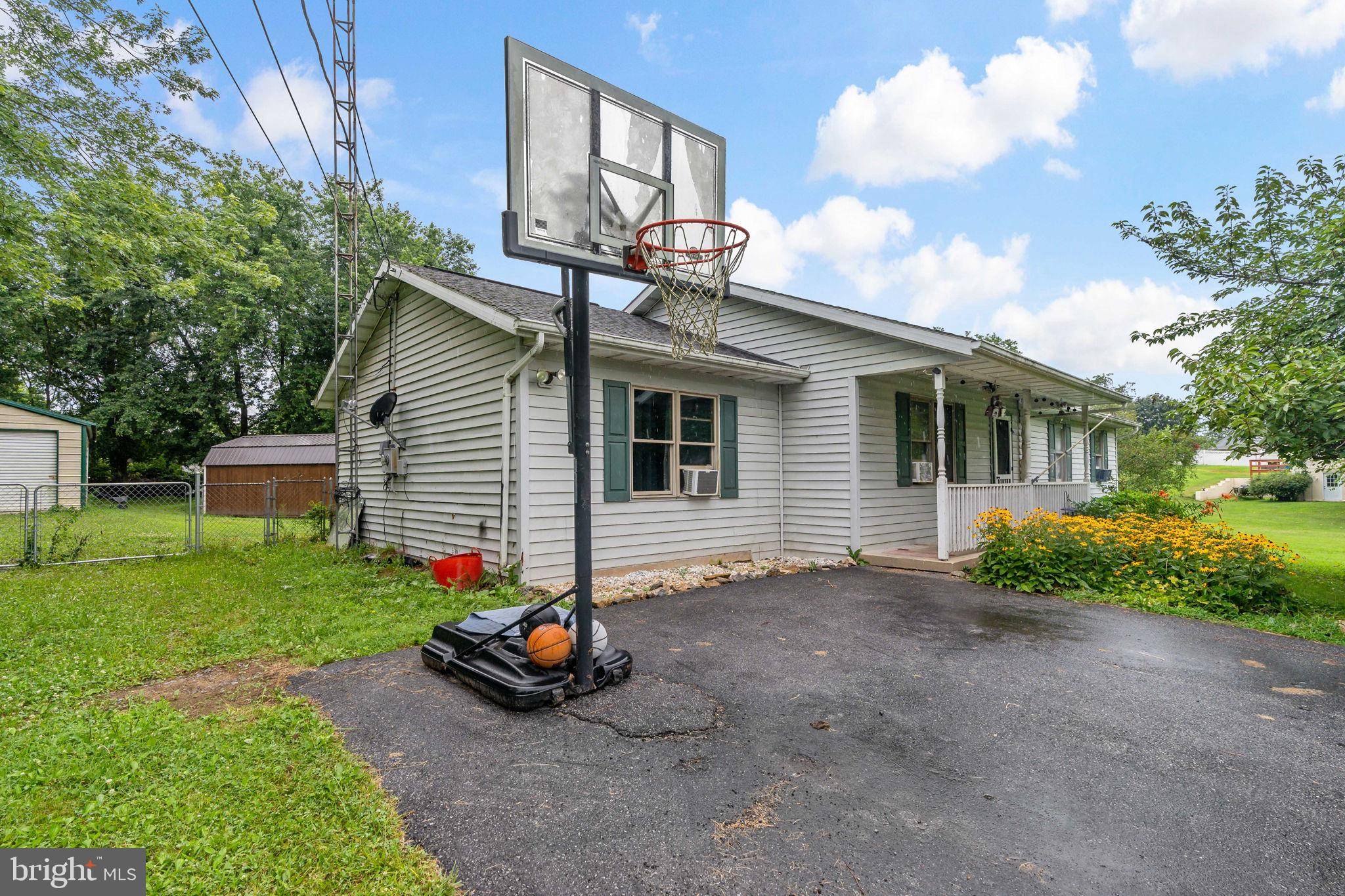 Martinsburg, WV 25404,86 SPUR RD