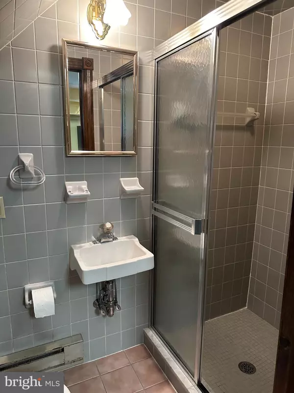 Collingswood, NJ 08108,317 DAYTON AVE #CARRIAGE HOUSE