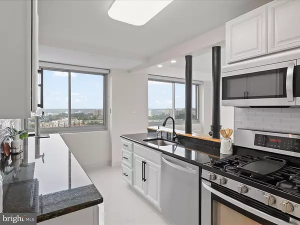 301 N BEAUREGARD ST #1605, Alexandria, VA 22312