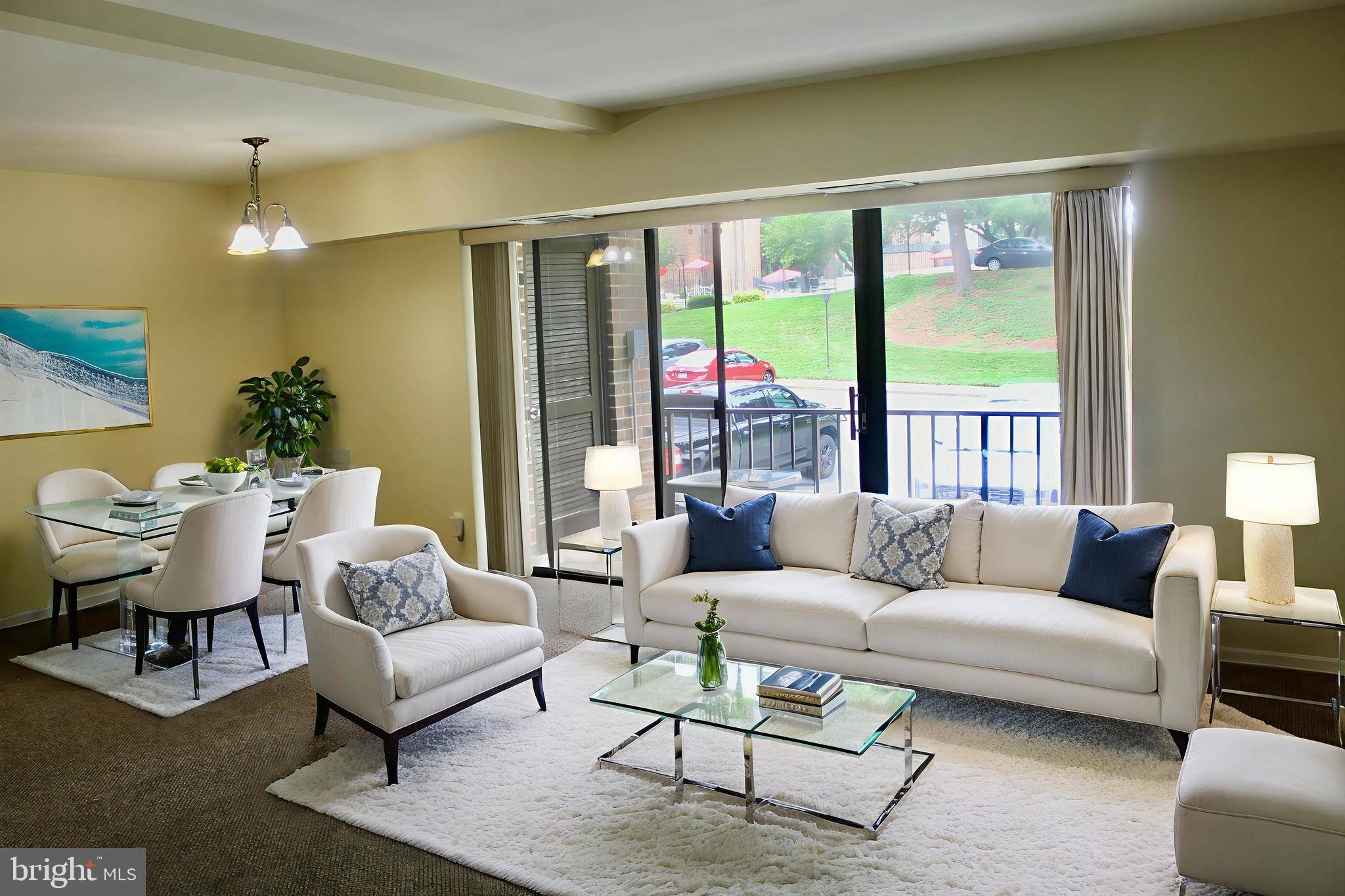 Annandale, VA 22003,7904 INVERTON RD #204