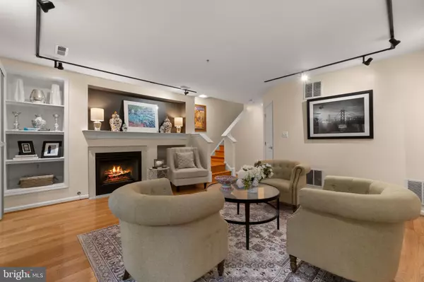 Alexandria, VA 22304,325 HELMUTH LN