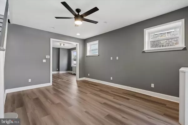 Philadelphia, PA 19111,7516 WATSON ST