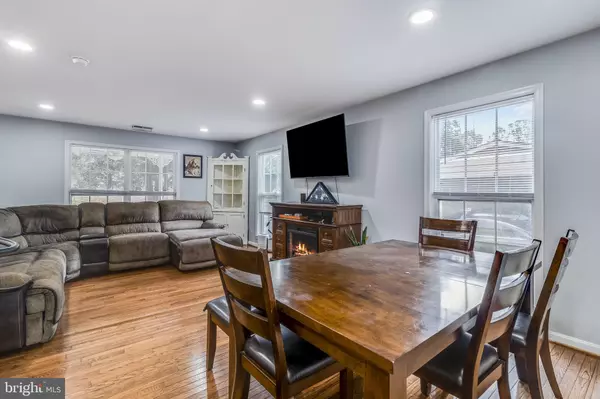 Newburg, MD 20664,9801 EMERALD LN