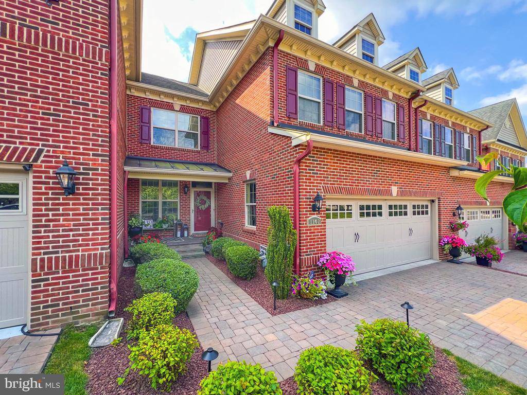1142 SAINT JAMES DR, Langhorne, PA 19047