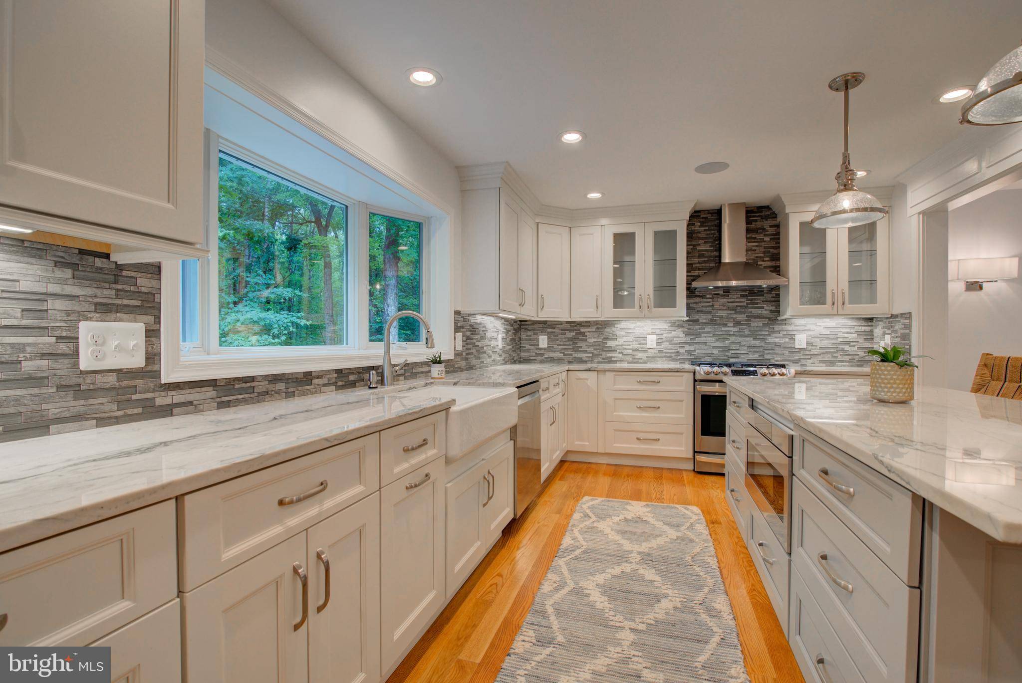 Oakton, VA 22124,11714 LARIAT LN