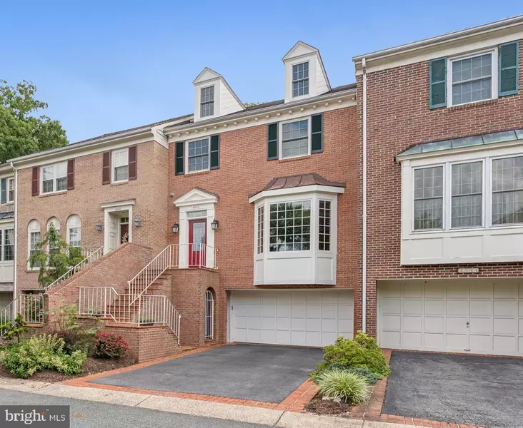 8942 BARROWGATE CT, Potomac, MD 20854