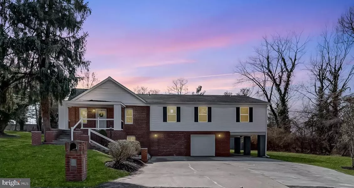 1501 PINE GROVE, Capitol Heights, MD 20743