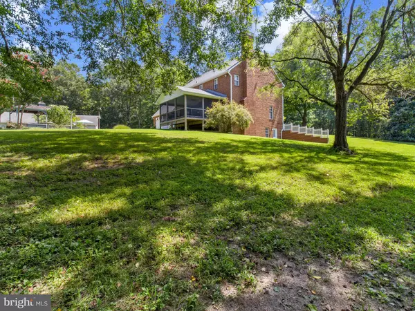 Hughesville, MD 20637,16966 TEAGUES POINT RD