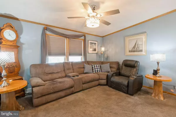 Williamstown, NJ 08094,237 VIRGINIA PL