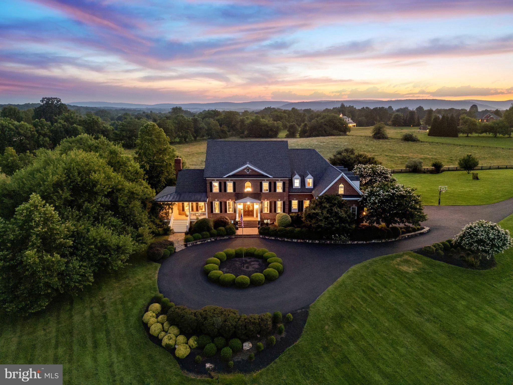 15999 HAMPTON RD, Hamilton, VA 20158