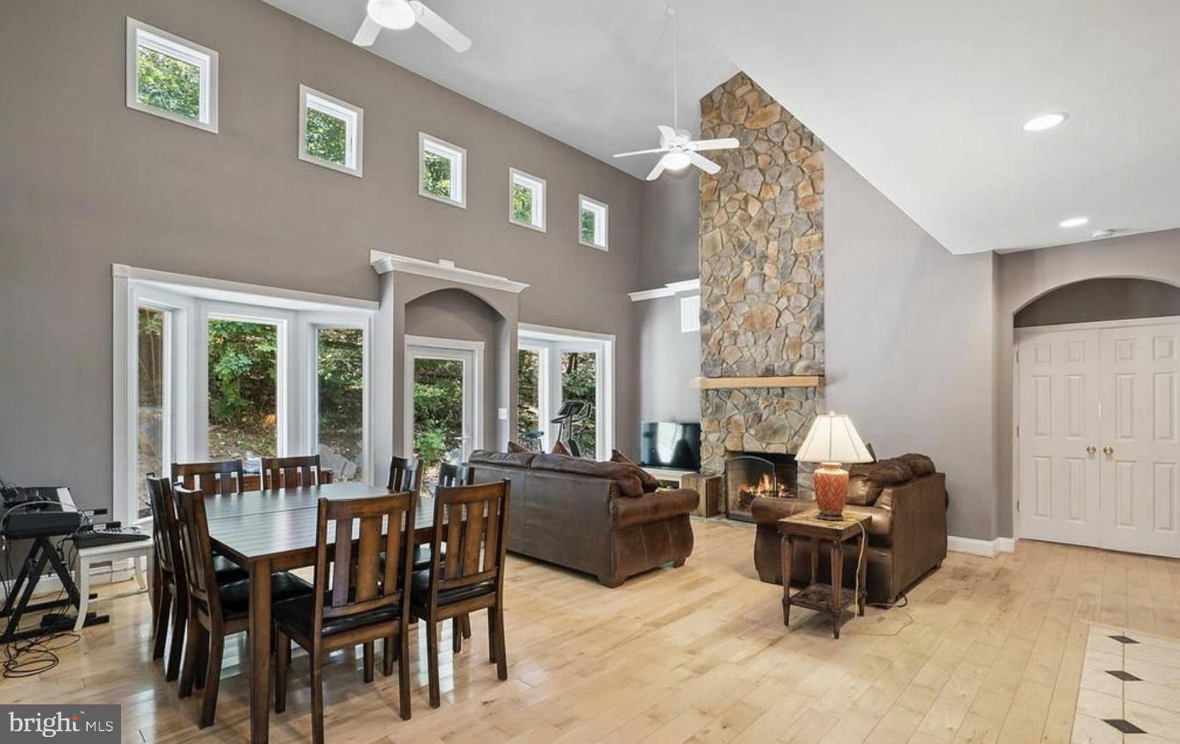 The Plains, VA 20198,3497 BULL RUN MOUNTAIN RD