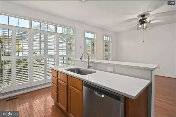 Alexandria, VA 22312,5394 CHIEFTAIN CIR