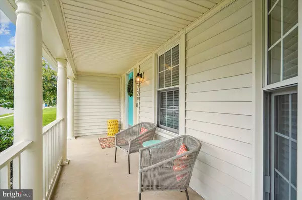 Clifton, VA 20124,13729 SPRINGSTONE DR