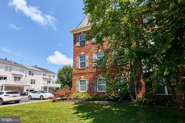 Aldie, VA 20105,25066 CROXLEY GREEN SQ