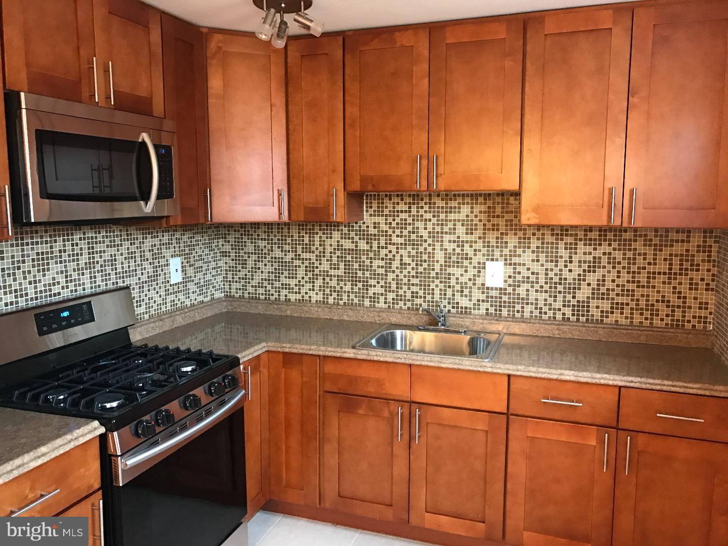 Philadelphia, PA 19154,11710 LANETT RD