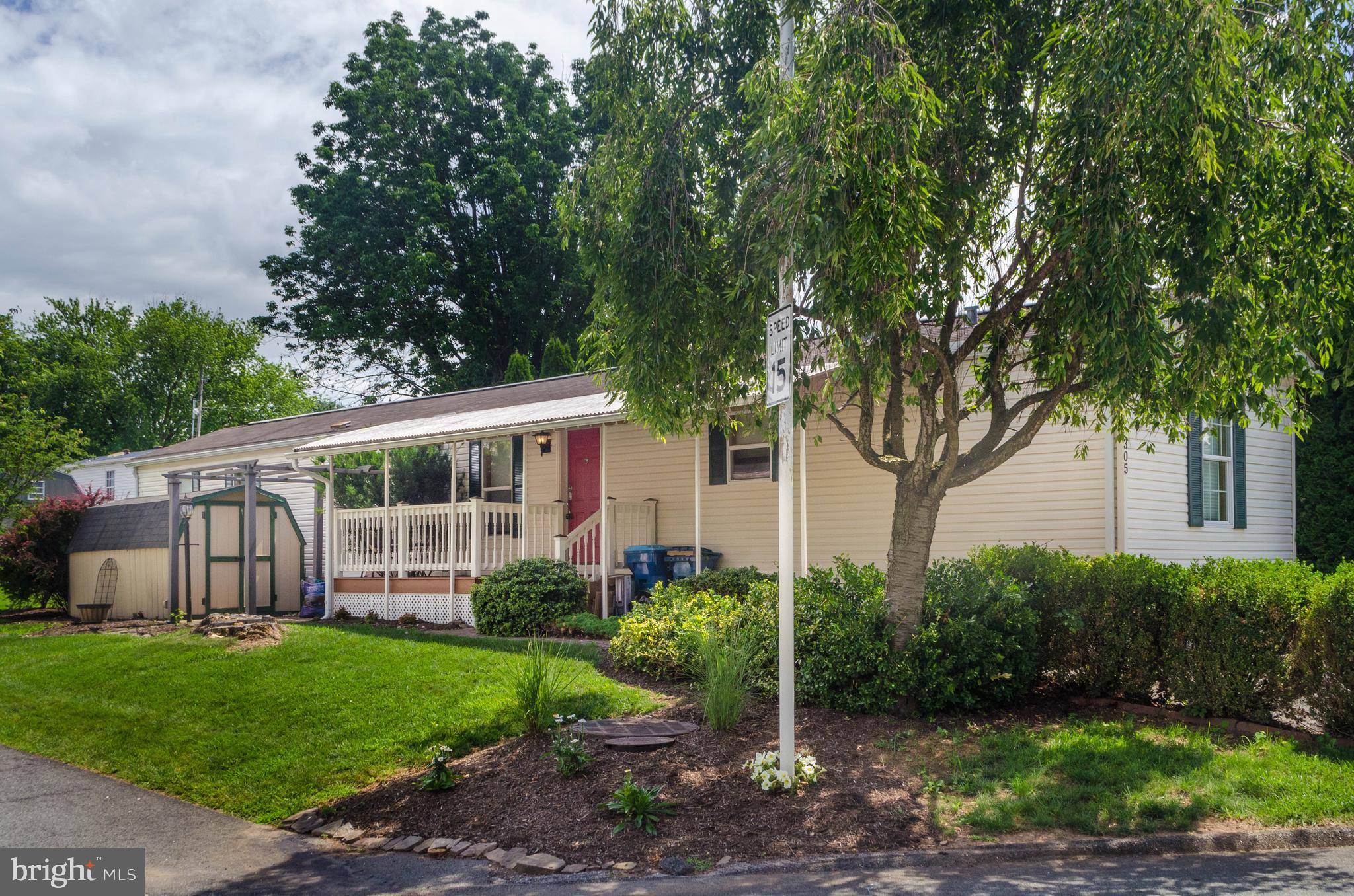 Red Lion, PA 17356,305 ROBIN DR