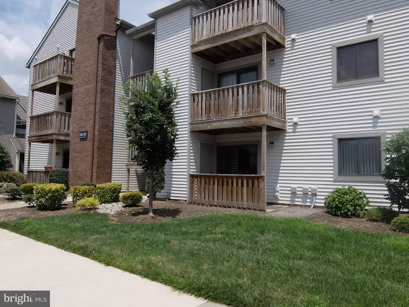 5307 RAVENS CREST DR, Plainsboro, NJ 08536
