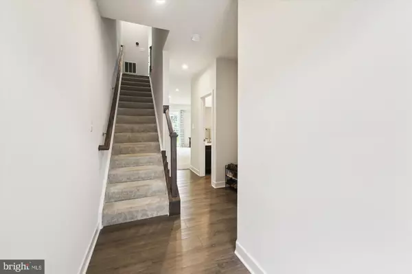 Glen Burnie, MD 21060,7910 CHATUGA WAY