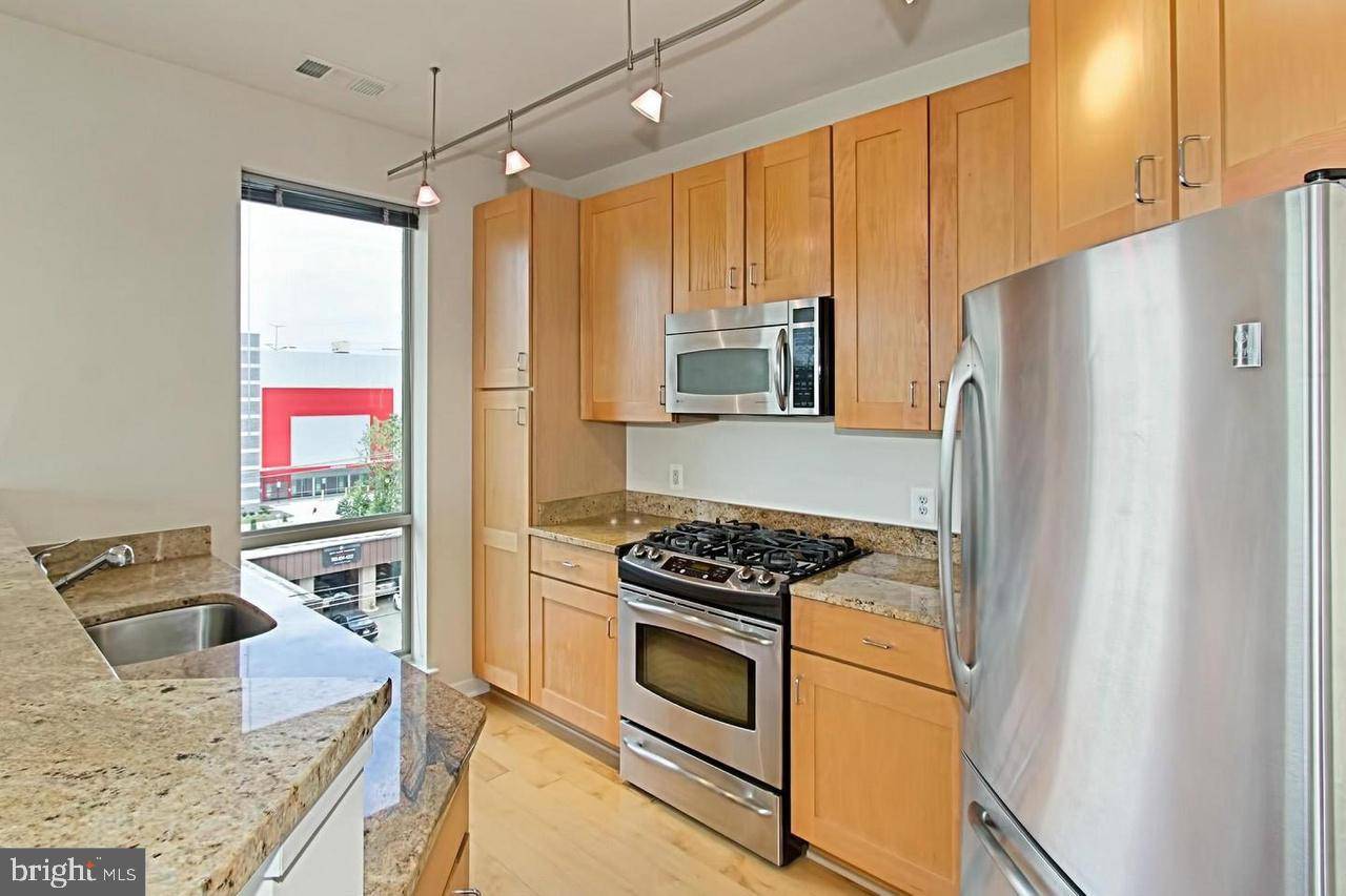 Arlington, VA 22213,2200 N WESTMORELAND ST N #409