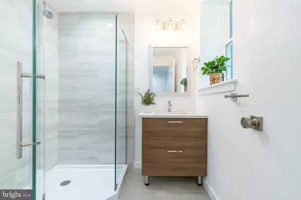 Philadelphia, PA 19133,507 W DAUPHIN ST