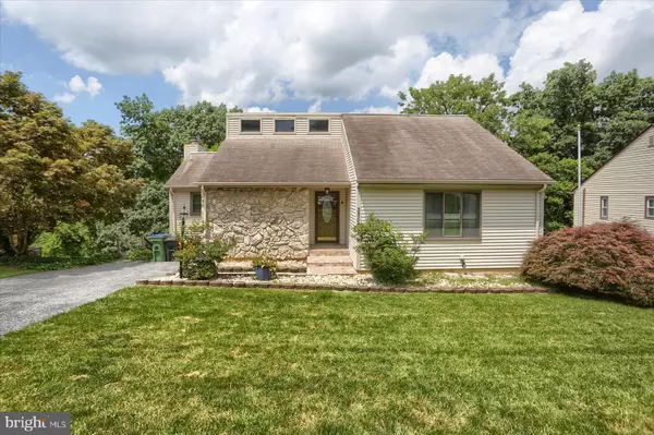 3304 RIDGEWAY RD, Harrisburg, PA 17109