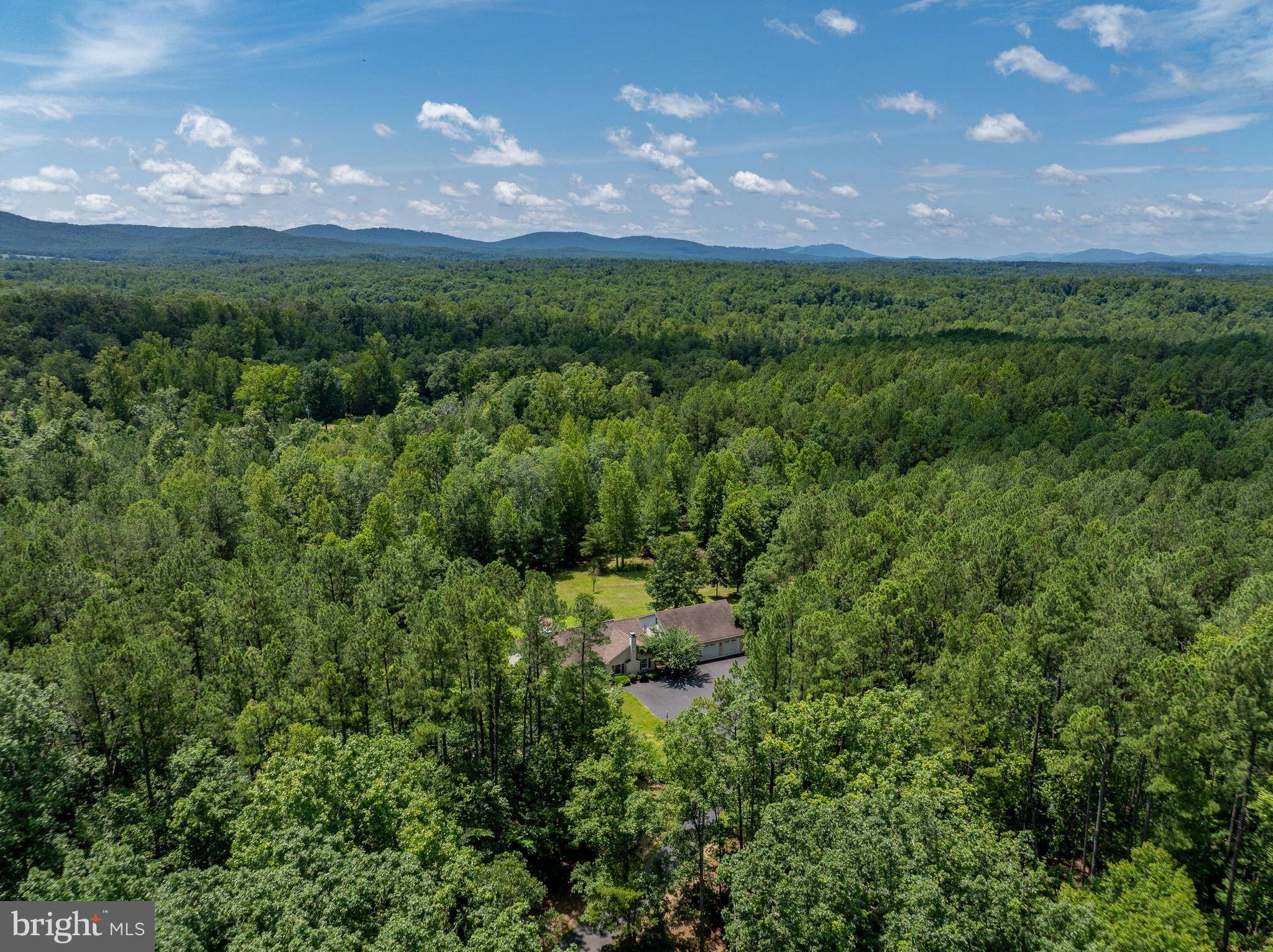 Barboursville, VA 22923,3930 GILBERT STATION RD